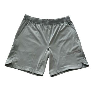 Legends men’s Size‎ Medium Grey athletic shorts with zipper pockets.